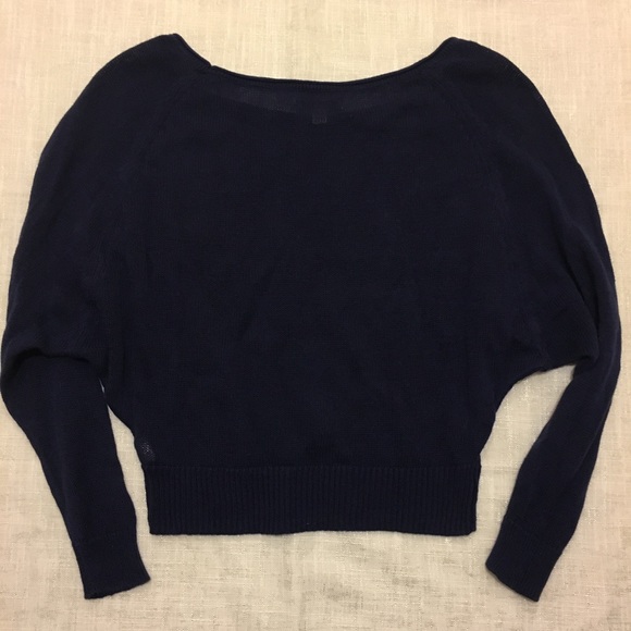 AE Cropped Sweater - Picture 2 of 3